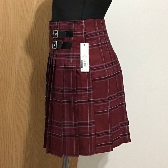 Pleated Mini Skirt No Boundaries Pleated Mini Skit Black Plaid New Size XL - Picture 4 of 11